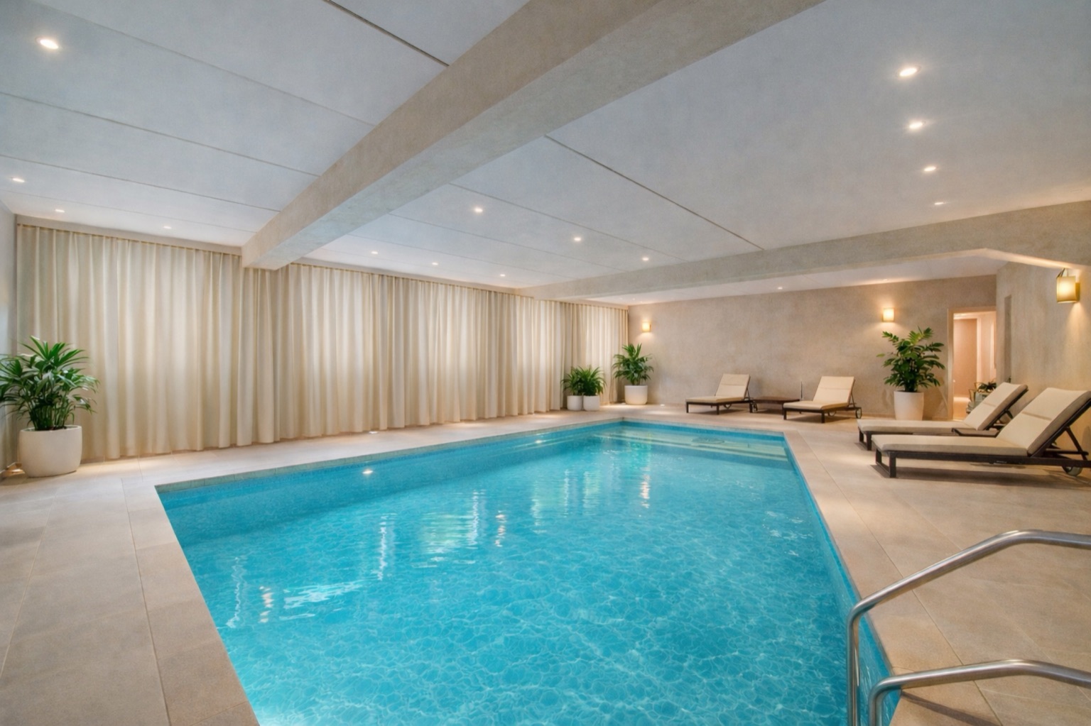 Piscina coperta ultimata, render illustrativo — Attico Busto Arsizio