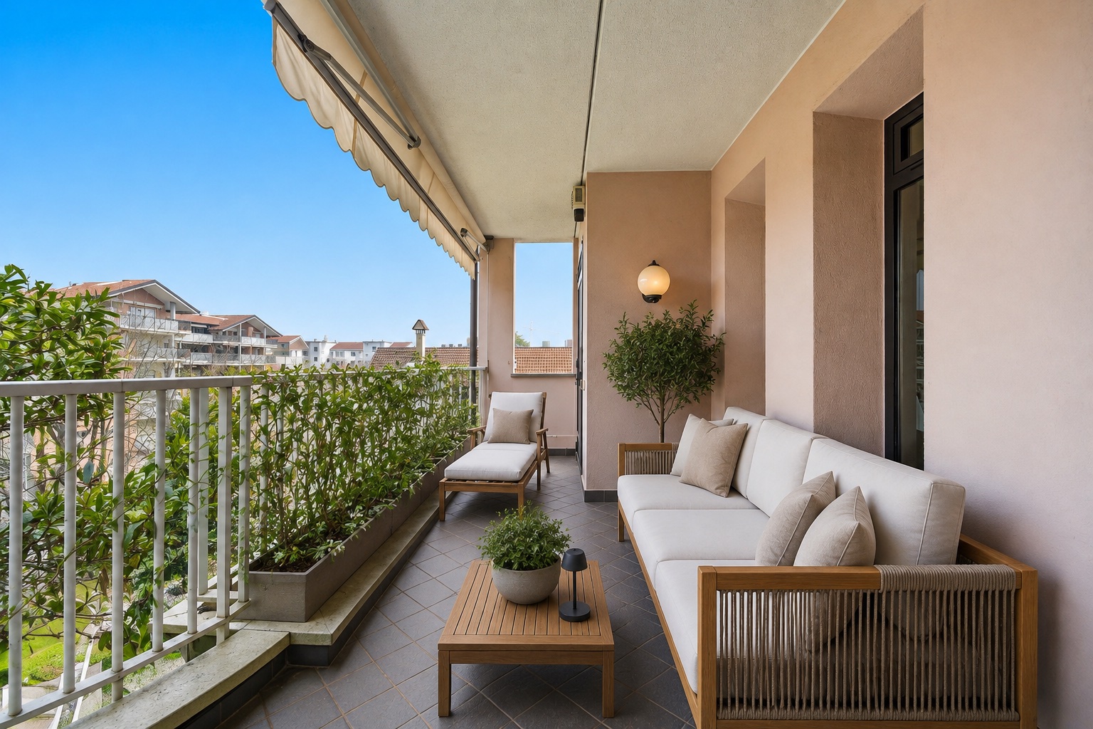 Restyling del terrazzo, angolo lounge — Attico Busto Arsizio